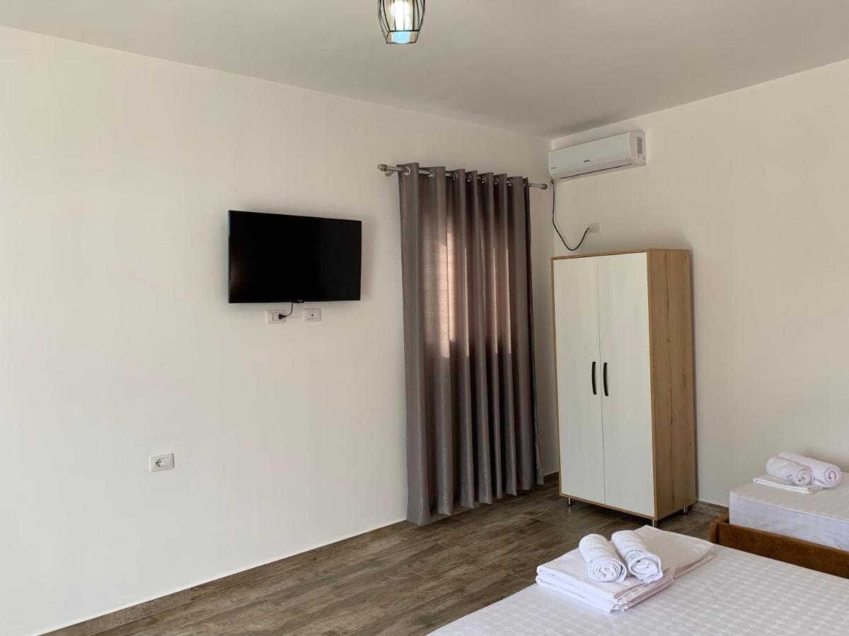 Gray&Oli Studios Vlorë Buitenkant foto
