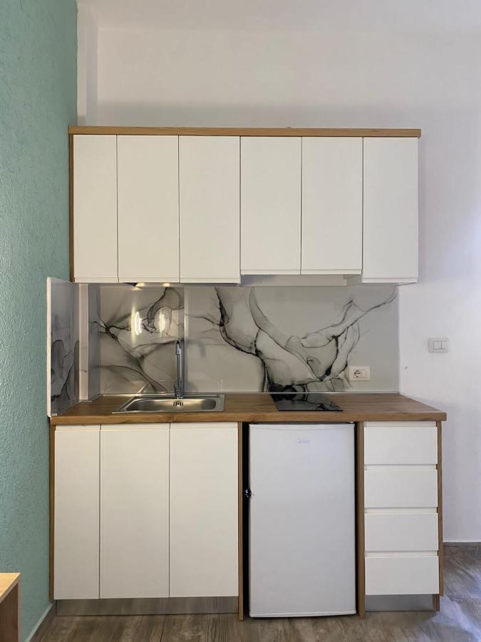 Gray&Oli Studios Vlorë Buitenkant foto